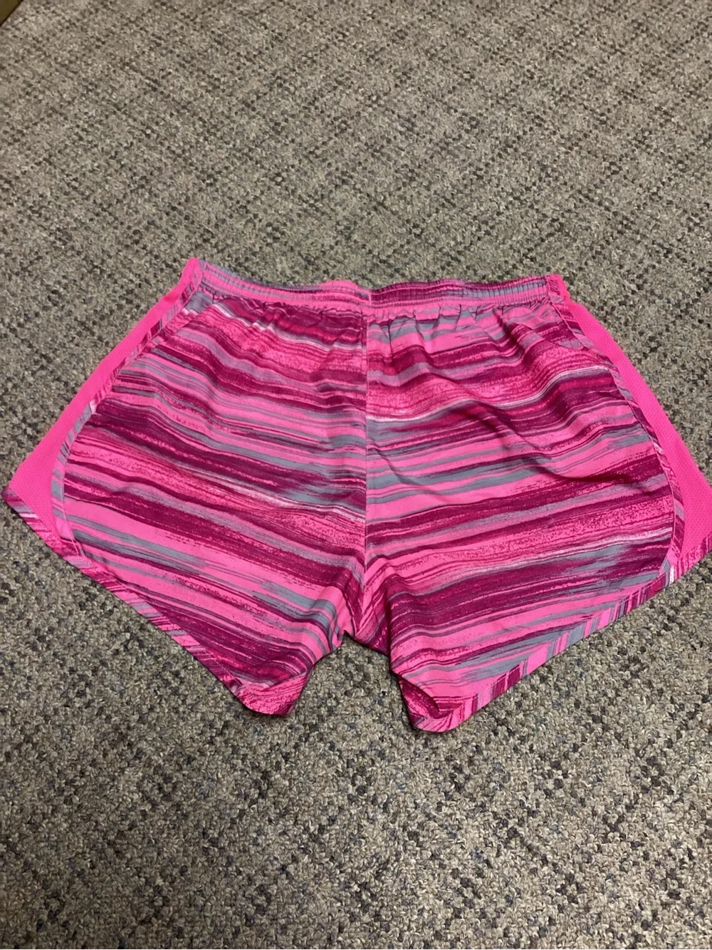 Nike Dri Fit Hot Pink Striped Athletic Shorts * Girls L
